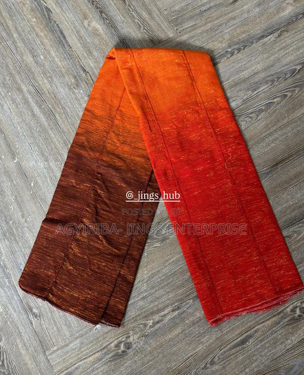 Handwoven Ombre Kente · Photo 4