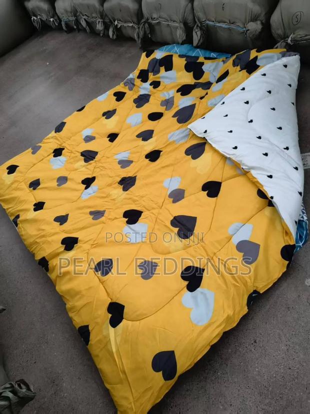 Luxurious 100% Cotton 7pcs Reversible Duvet Set Available in Stock photo 2