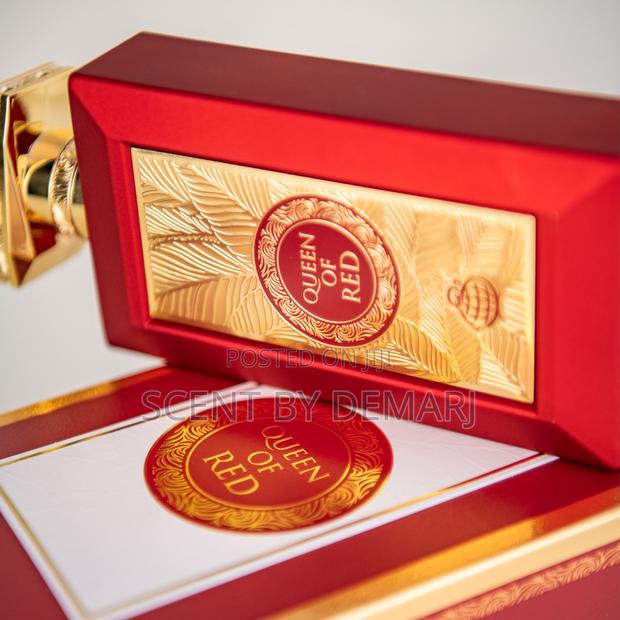 Queen of Red Perfume · Photo 2