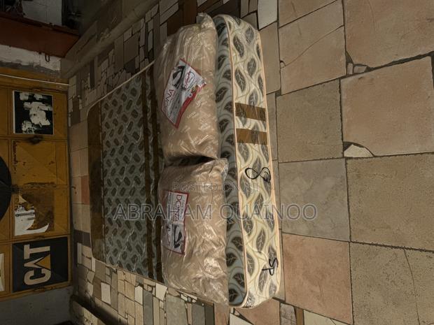 8inches Double Mattress for Sale · Photo 2