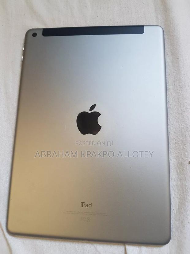 Apple iPad Air 2 32 GB Gray photo 4