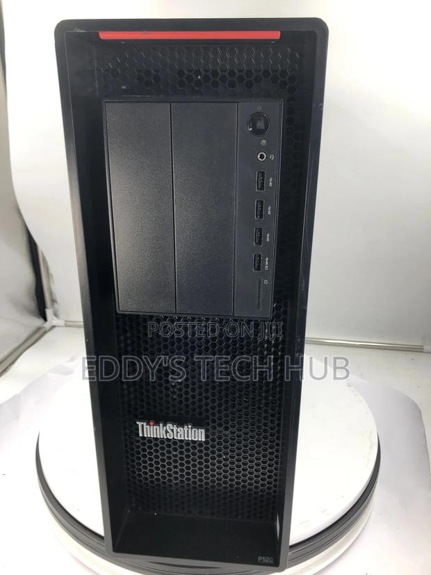 Desktop Computer Lenovo ThinkStation P520 16GB Intel Xeon SSD 256GB