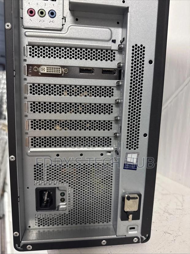 Desktop Computer Lenovo ThinkStation P520 16GB Intel Xeon SSD 256GB photo 3