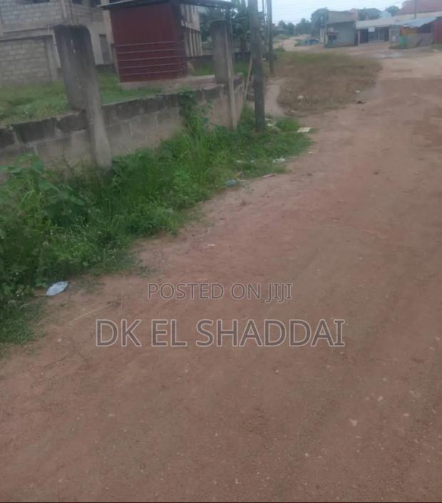 2 Plots of Land at Pokuase · Photo 4