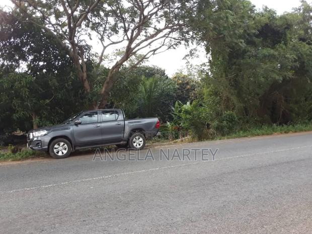 Two Acres By Main Dodowa Ayikuma Road · Photo 3