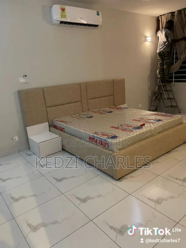 Queen Size Bed and Bed Frame With Side Drawer