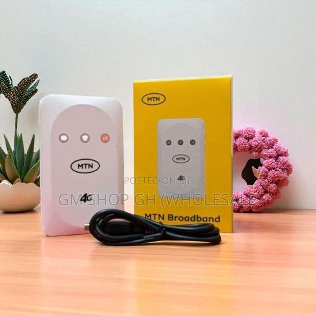 Zte MTN 4g Universal Pocket Mifi-White (26245) · Photo 2