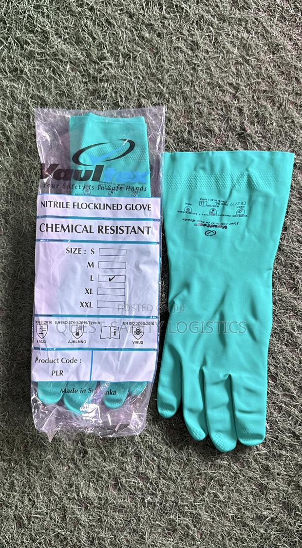 Chemical Resistant Gloves · Photo 2