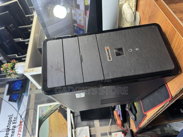 Gigabyte GA-H110MSTX-HD3-ZK 8GB Intel Core I5 HDD 500GB