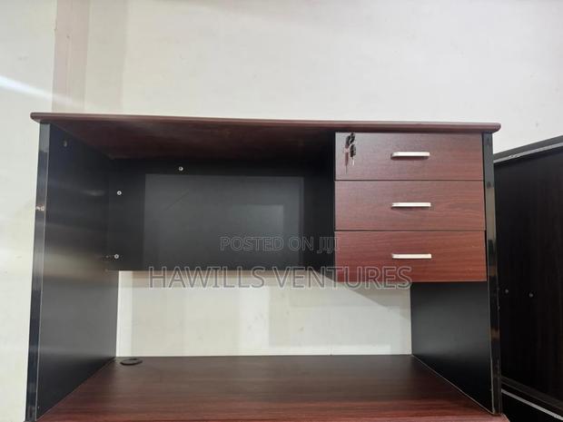 Office Table /Desk