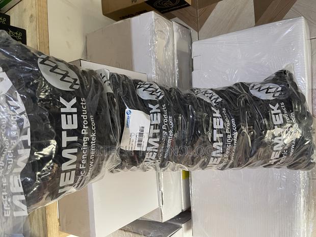 Nemtek Bobbins 500pcs in a Bag · Photo 4