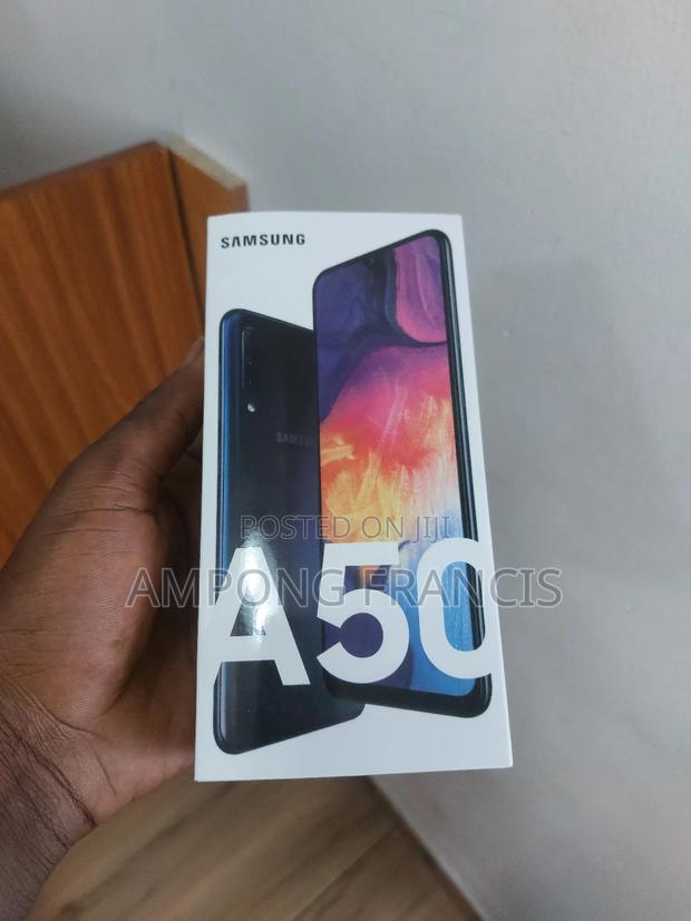 New Samsung Galaxy A50 128 GB Blue