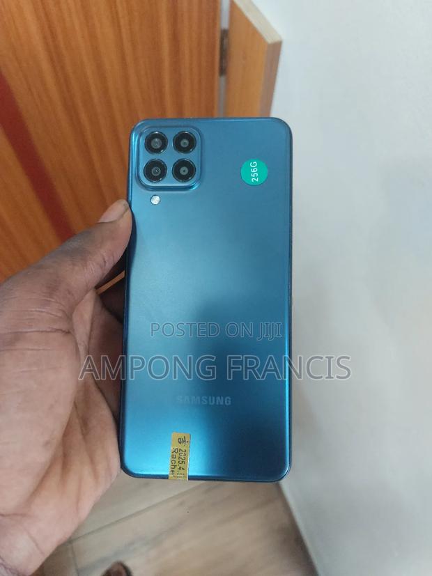 Samsung Galaxy M33 5G 128 GB · Photo 3