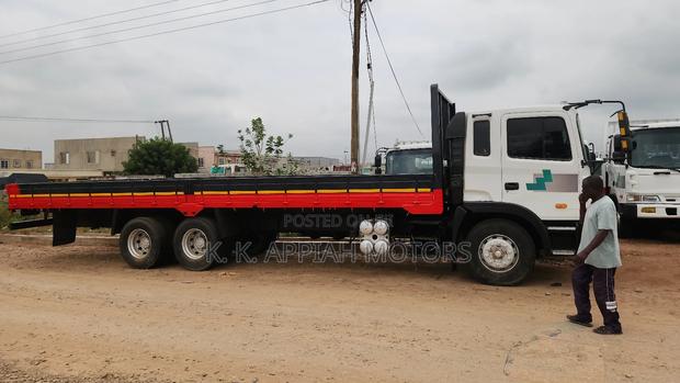 Hyundia 14-Ton Truck Double Axle photo 2