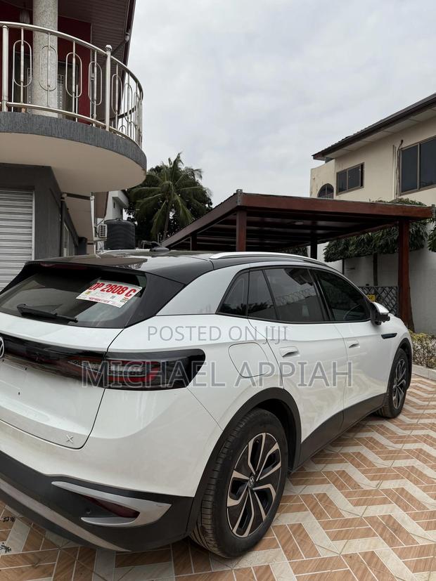 Volkswagen ID.4 2024 White photo 5