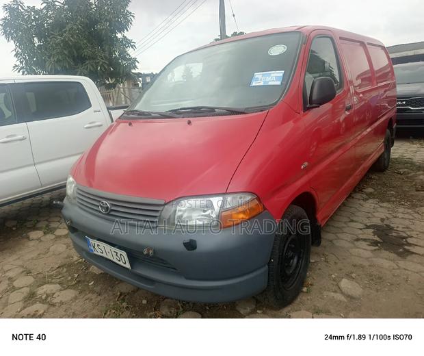 Toyota HiAce 2000 Red photo 3