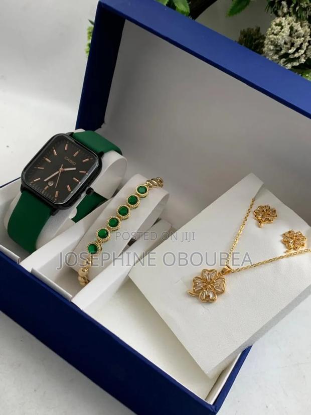 Casio Leader Watches With Bracelet and Necklace photo 2