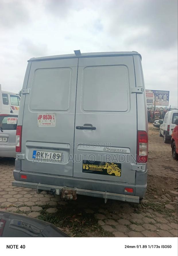Mercedes-Benz Sprinter 2000 Silver photo 6