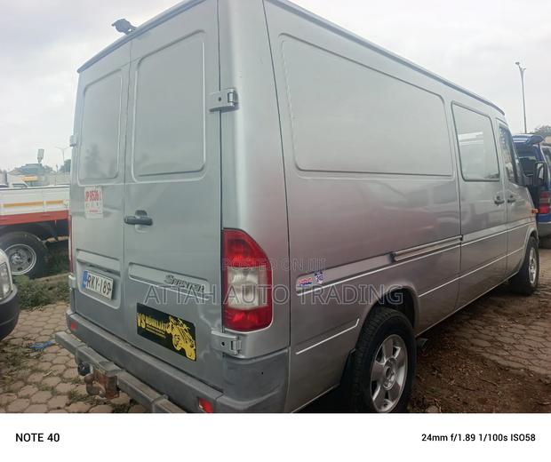 Mercedes-Benz Sprinter 2000 Silver photo 7