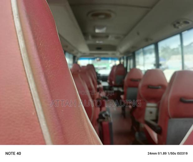 Hyundai County 2012 White photo 3