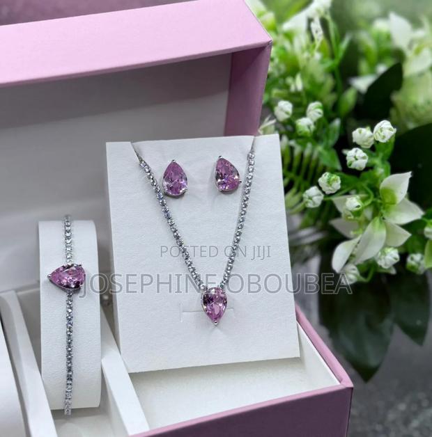 Stones Necklace With Bracelet photo 5
