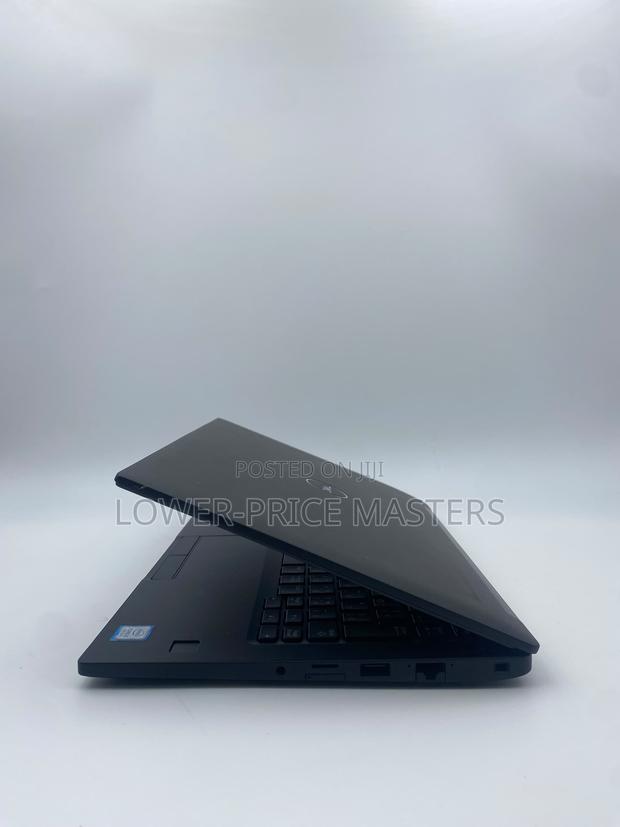 New Laptop Dell Latitude 7390 8GB Intel Core I5 SSD 256GB photo 2