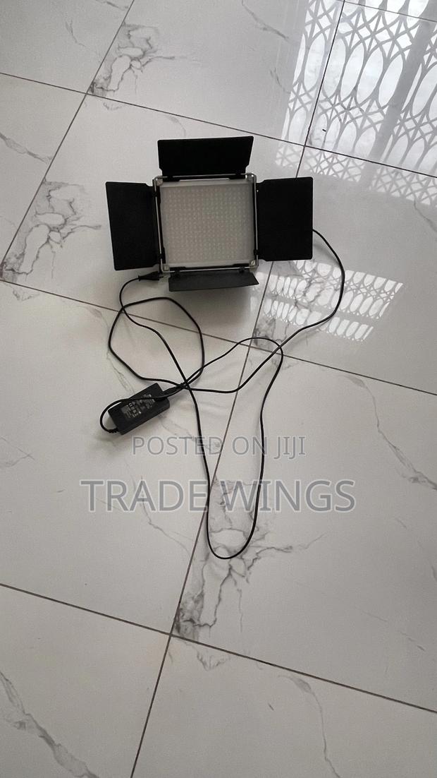 1 Used Neewer Rgb660 Pro Led Light for Sale photo 3
