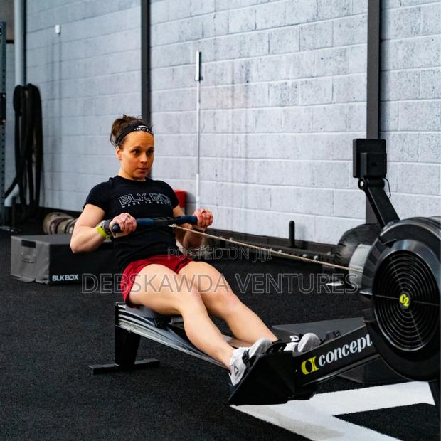 Commercial Rowing Machine · Photo 4