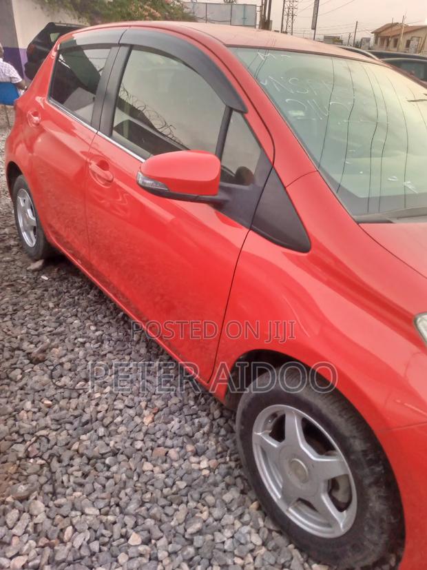 Toyota Vitz 2013 Red