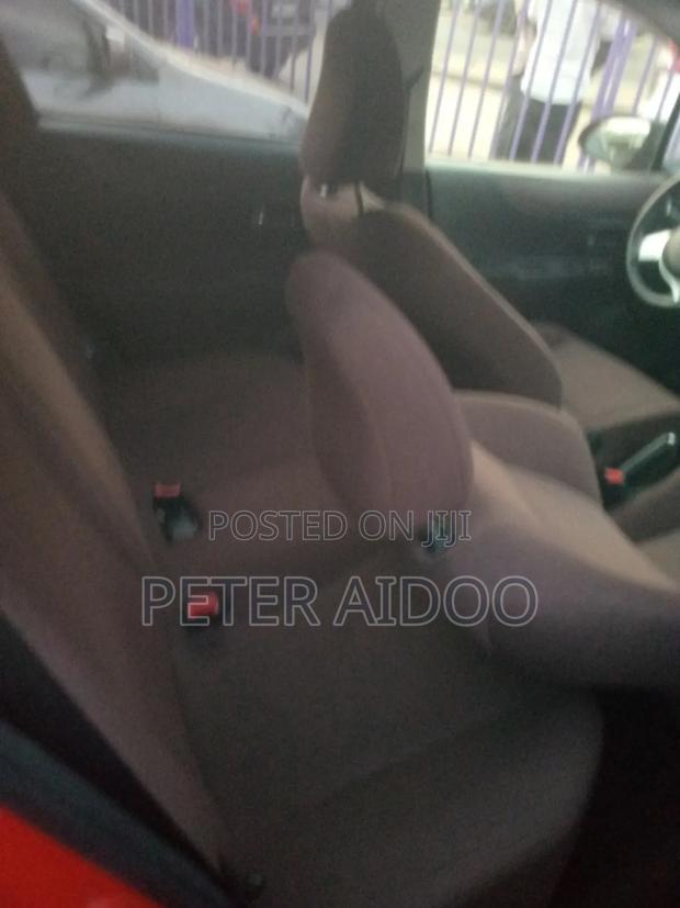 Toyota Vitz 2013 Red