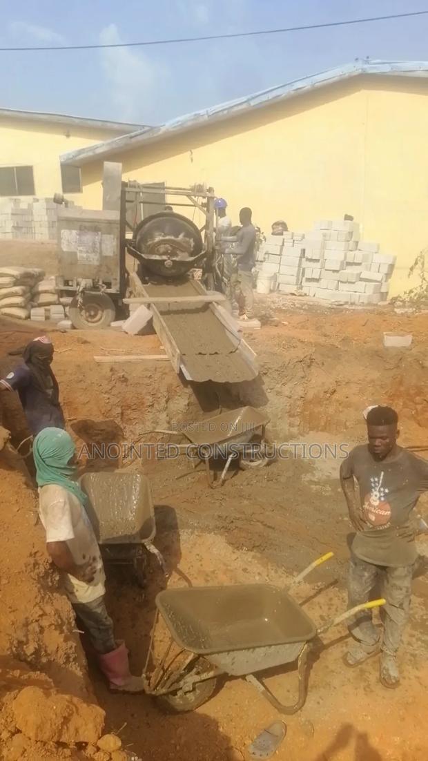 Swimming Pool Construction · Photo 3