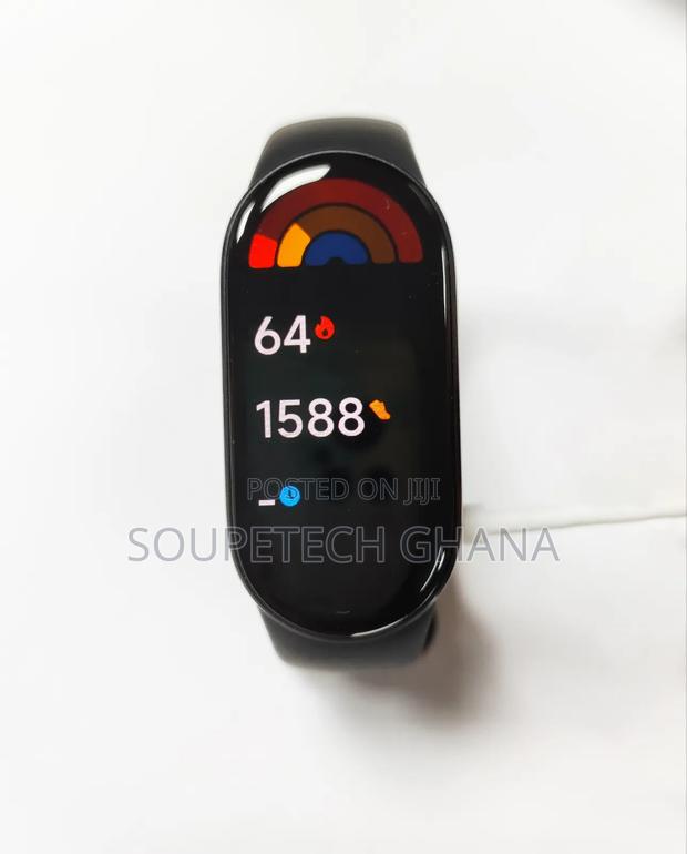 Xiaomi Smart Band 10 – 1.72′′ Amoled • 21-Day Battery • 150+ Modes