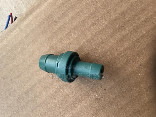 Pcv Valve For Toyota Vitz, Belta, Yaris, Echo photo 3