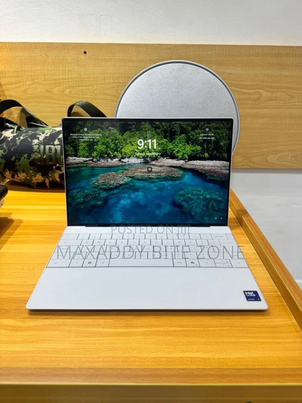 Laptop Dell XPS 13 9340 16GB Intel Core Ultra 7 SSD 512GB