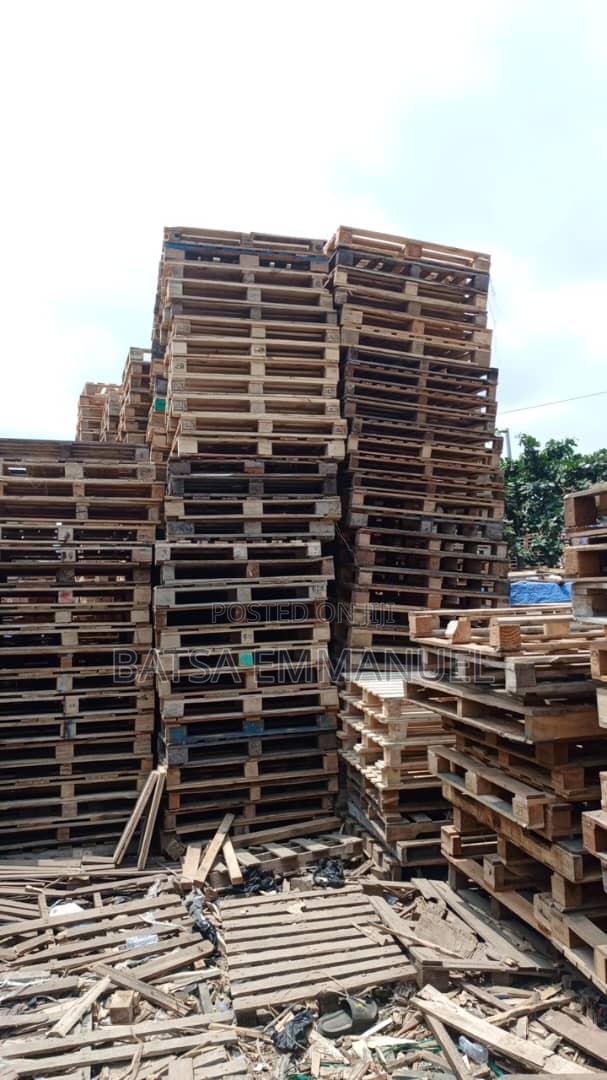 Wooden Pallets(All Types of Dimensions Available)