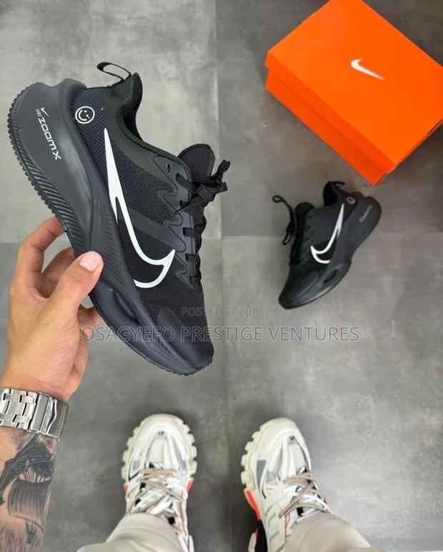 High Quality Nike Zoomix · Photo 4