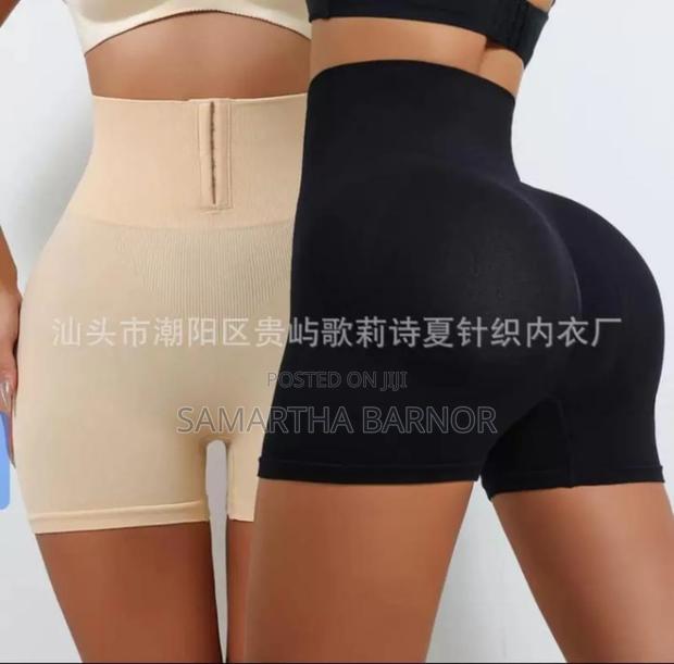 Tummy Control Pant · Photo 2