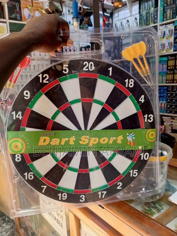 Dartboard With Arrow · Photo 4
