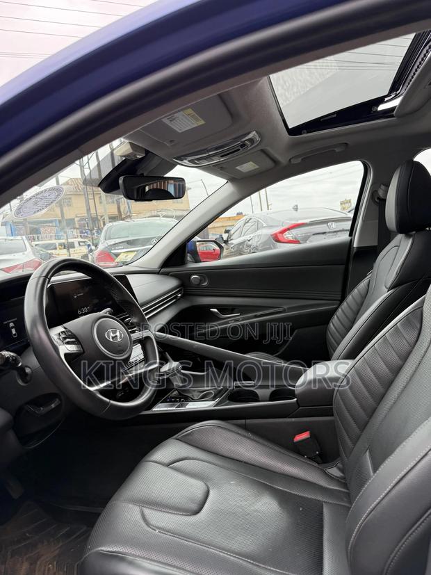 Hyundai Elantra Limited 2021 Blue