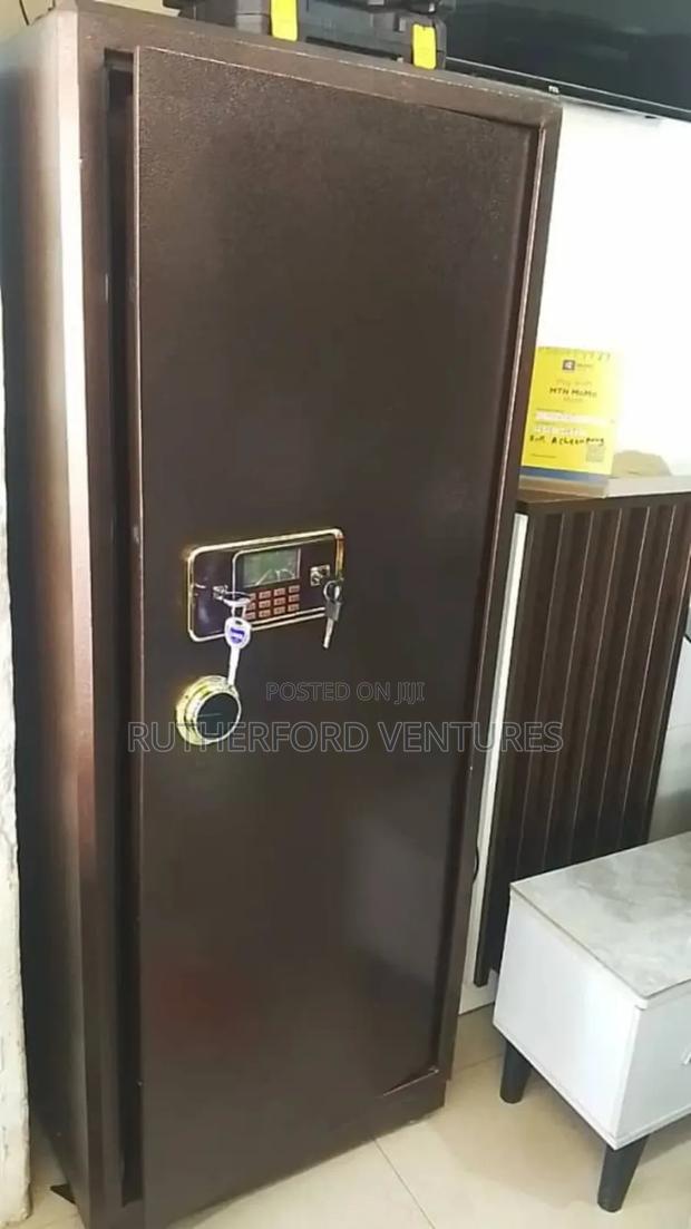 Strong Metal Fireproof Safe for Your Home and Office