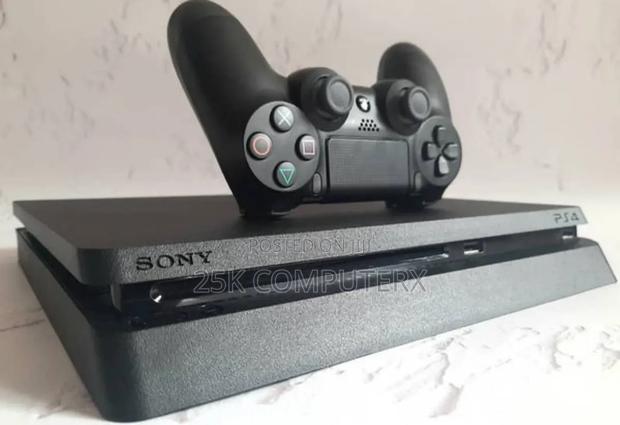 Ps4 Slim With 13 Preinstalled Games Fc25, Gta V...) - Jailbroken!