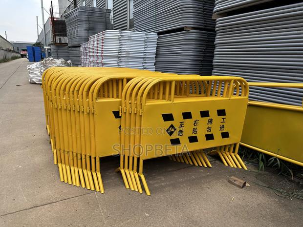 Foreign Barricade photo 2