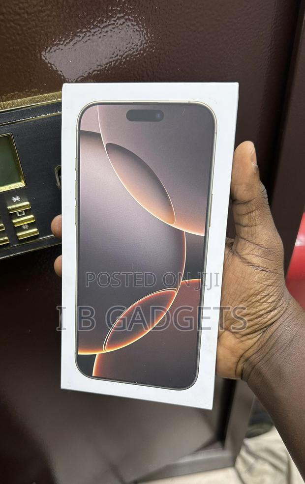 New Apple iPhone 16 Pro Max 256 GB Gold photo 2