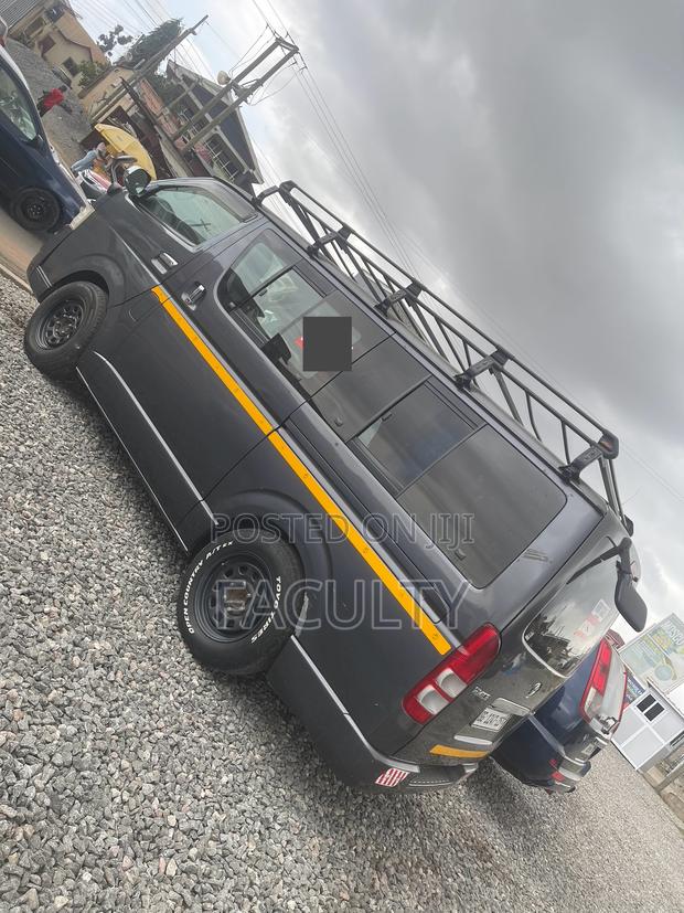 Toyota HiAce 2015 Grey