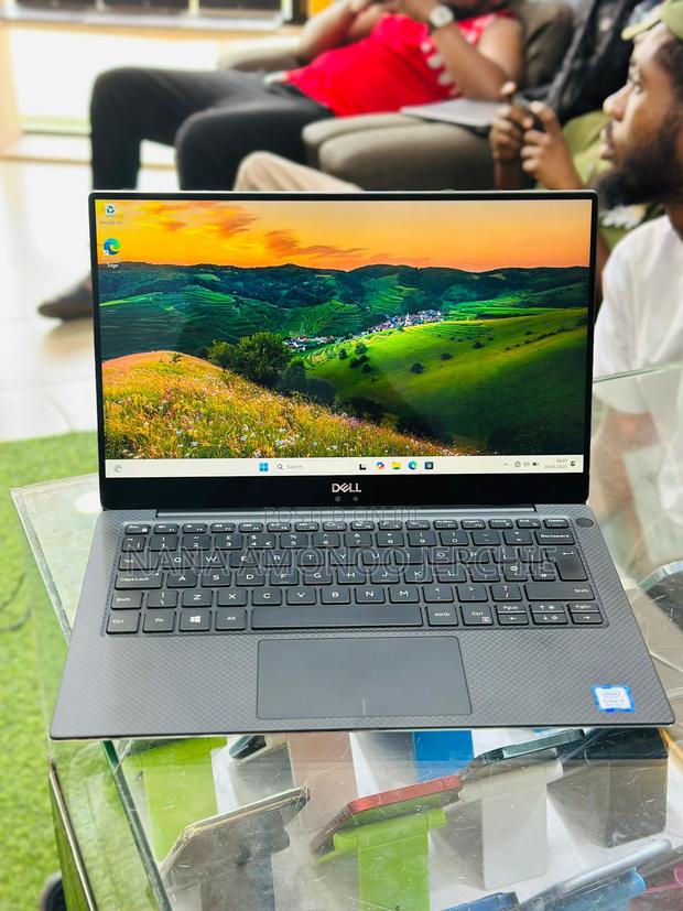 Laptop Dell XPS 13 9370 8GB Intel Core I5 SSD 256GB photo 3