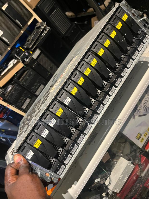 Emc 15 Bay Sas Storage Bay 2u photo 2