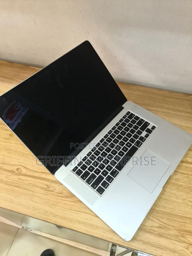 Laptop Apple MacBook Pro 2015 16GB Intel Core I7 SSD 512GB