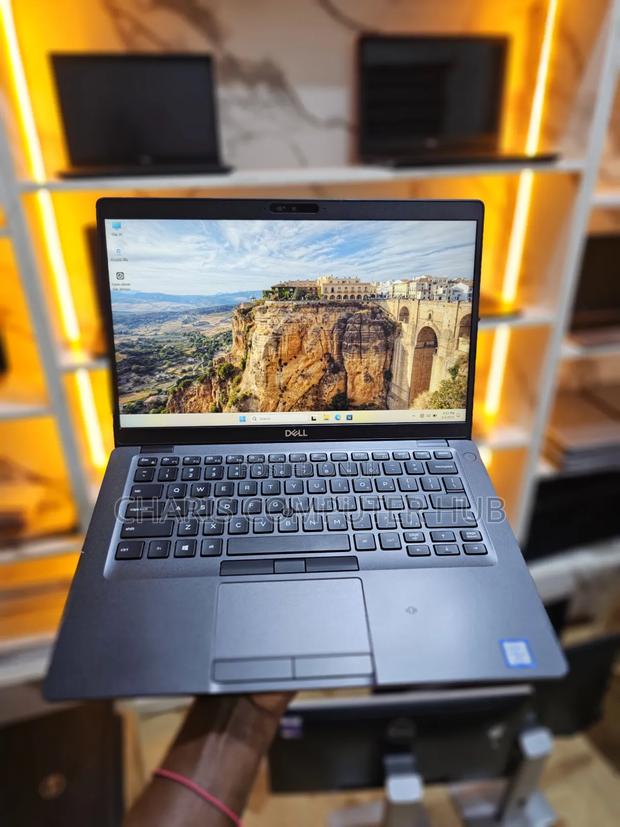Laptop Dell Latitude 5400 16GB Intel Core i7 SSD 256GB photo 4