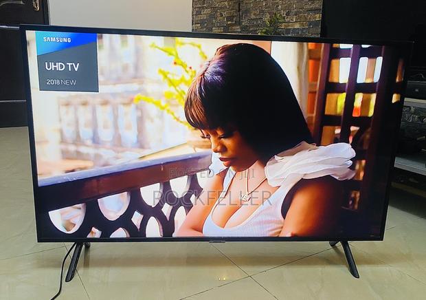 Uk Used Samsung Crystal Display Uhd HDR Smart 43 Inches photo 8