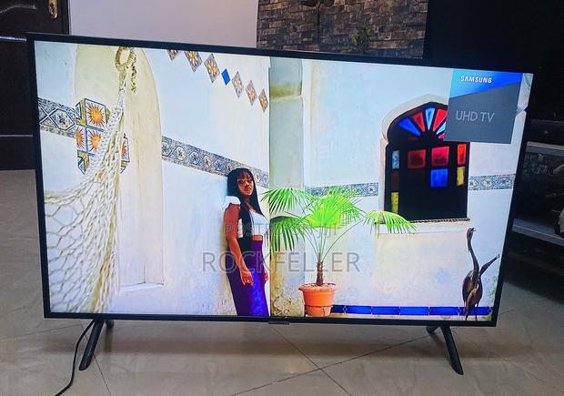 Uk Used Samsung Crystal Display Uhd HDR Smart 43 Inches photo 7